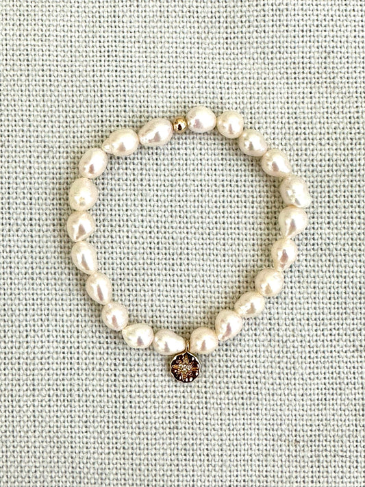 Mother of Pearl Beaded Bracelet with Rose Gold-Plated Star Charm